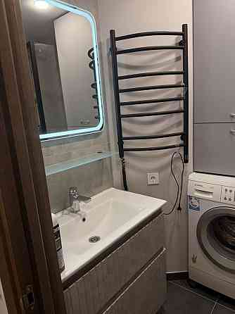 Сдам в аренду 2х комнтная квартира  пр. Поля 141 Днепр