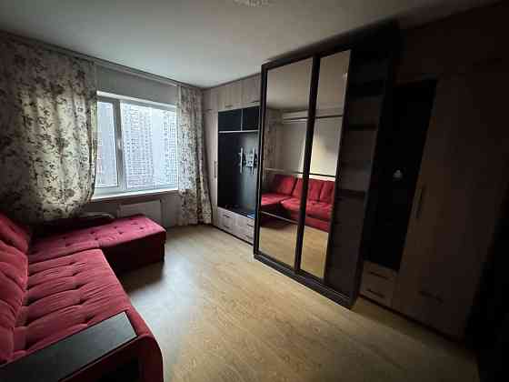 Срочно сдам 1к.квартиру вул.Б.Гмирі 16 метро 10 хвилин Киев