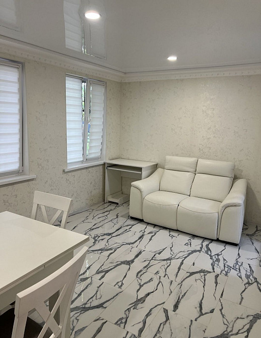 Двохкімнатна, поруч стадіон "Зірка" - Центр Міста Кропивницький - зображення 1