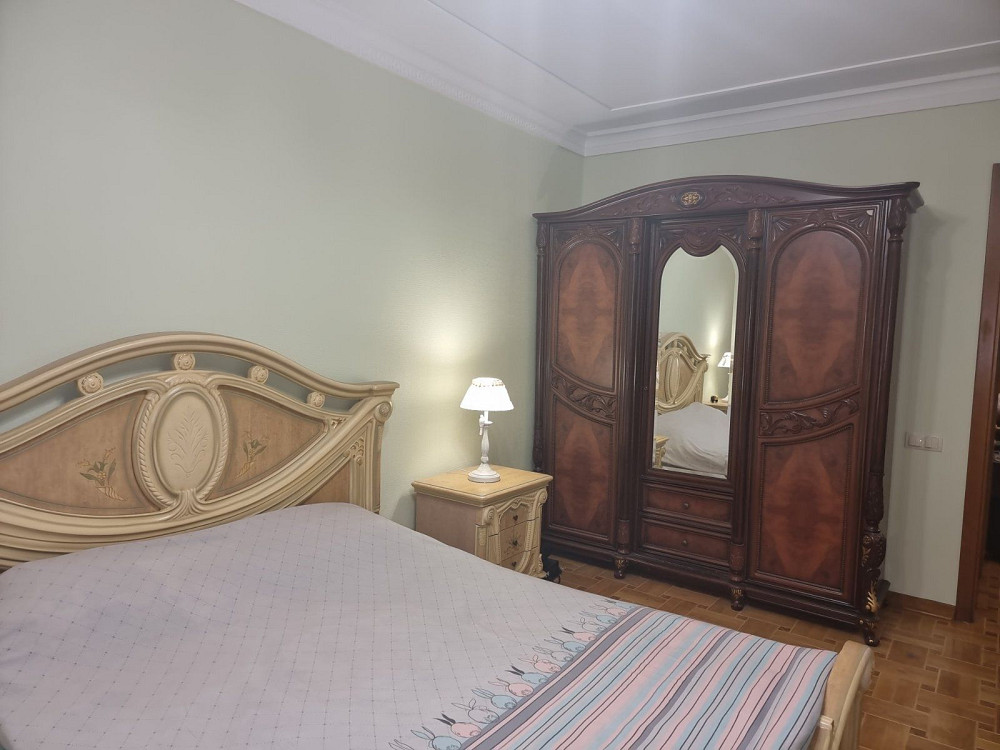 Сдам большую 3к, три кровати! Солнечная 1б, Аркадия, Генуэзская Одесса - изображение 1