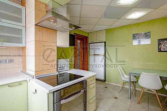 Продаж 4-кім. квартири, вул. Лариси Руденко, 10 Дарницький рн Київ