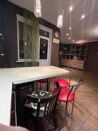 3-х кімн. 109 кв.м. з євроремонтом, технікою та меблями Київ