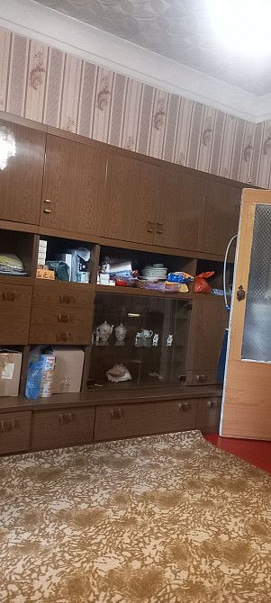 Продам 3ёх.к.кв. 1/2 Сталинка АО с гаражом во дворе. Каменское (Запорожская обл.) - изображение 1