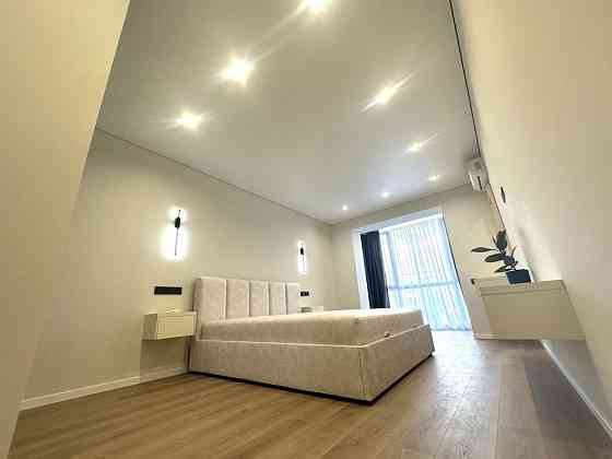 Простора 1-кімнатна квартира — 52 м² з сучасним ремонтом! Ровно