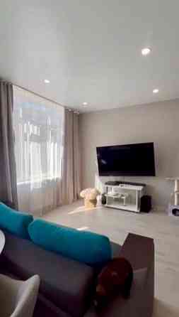 Стильна світла квартира в 37 Перлині Лиманка