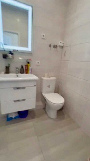 Стильна світла квартира в 37 Перлині Лиманка - изображение 6