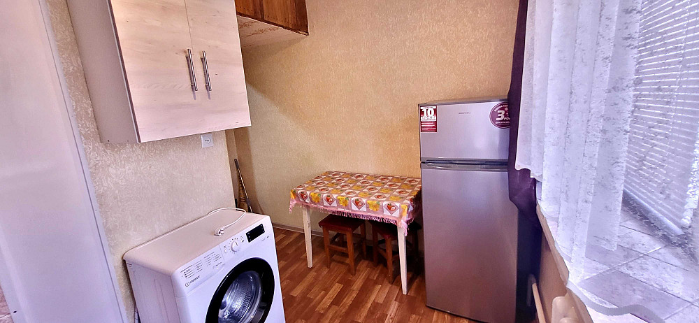 Оренда 2-х к кв вул Глісерна буд. 20-А є телевізор, мікрохвильова піч. Zaporizhzhia - photo 2