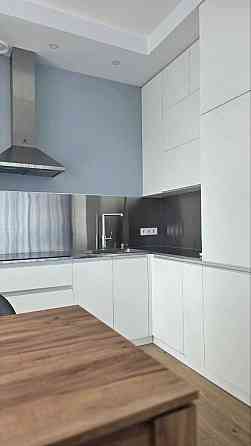 1-к. квартира в сучасному  ЖК «Unit Home» вул. Гарета Джонса 12 а Киев