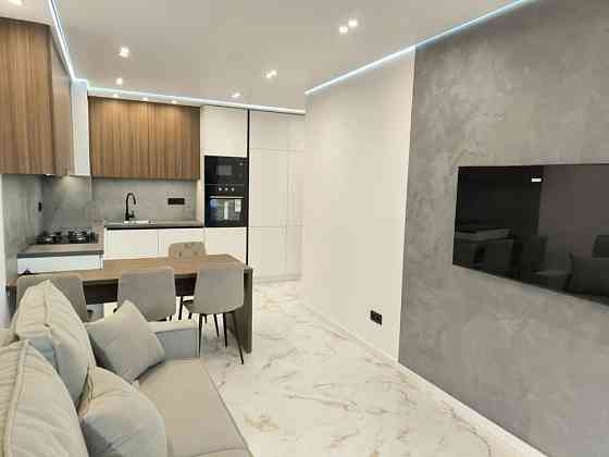 Продам 2-х кімнатна квартиру з ремонтом ЖК Фемелі плаза. Івано-Франківськ