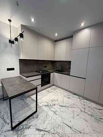 Сучасна 1к квартира з новим дизайнерським ремонтом, ЖК Молодість Ирпень