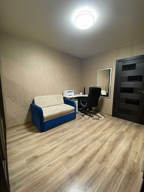 Без комісії Власник!Продам велику євро 2-кімнатну,50 м.кв,р-н Академії Ирпень - изображение 5