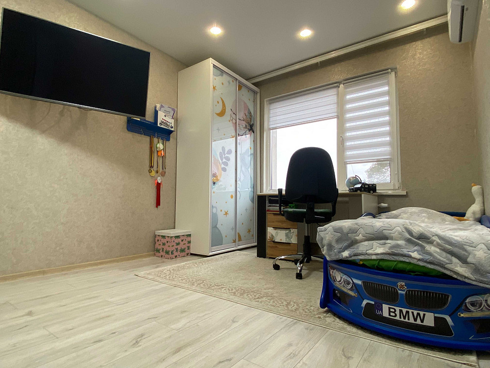 Без комісії Власник!Продам велику євро 2-кімнатну,50 м.кв,р-н Академії Ирпень - изображение 6