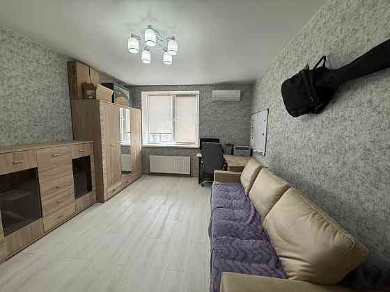 Продам 1-но комнатную квартиру с ремонтом в кирпичном доме на Сахарова Odesa