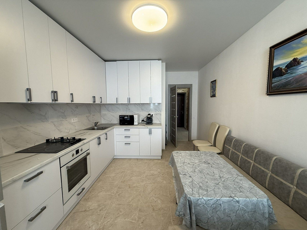 Продам 1-но комнатную квартиру с ремонтом в кирпичном доме на Сахарова Odesa - photo 1