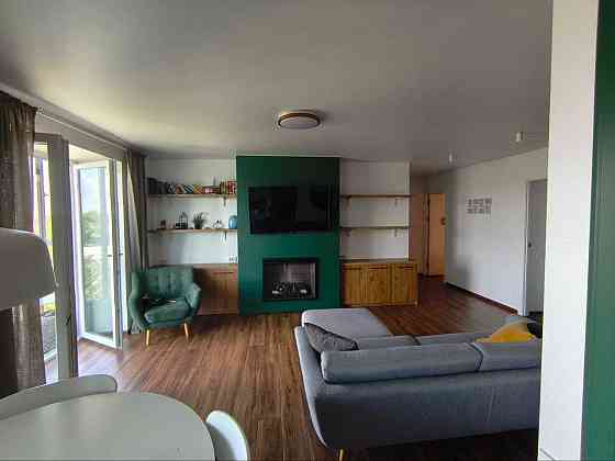 Чотирикімнатна квартира, сучасний ремонт, центр міста Умань