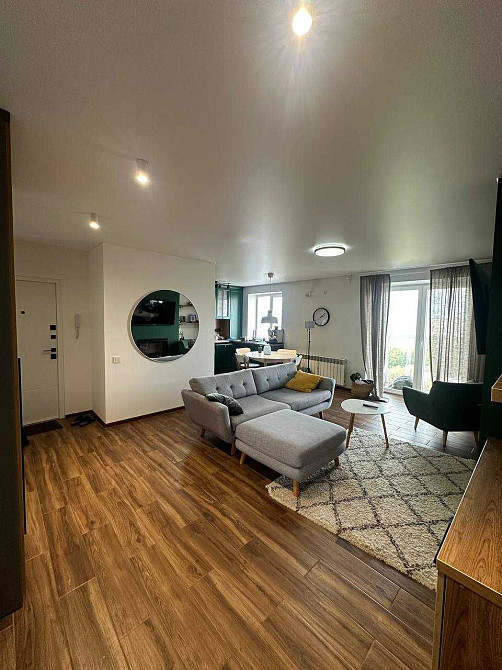 Чотирикімнатна квартира, сучасний ремонт, центр міста Умань - изображение 2