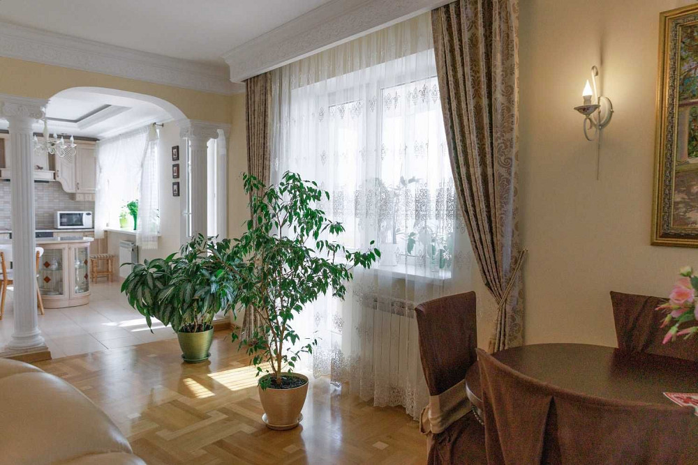 Продаж трикімнатної квартири, вул.Срібнокільська, 12, 126 м² Київ - зображення 1