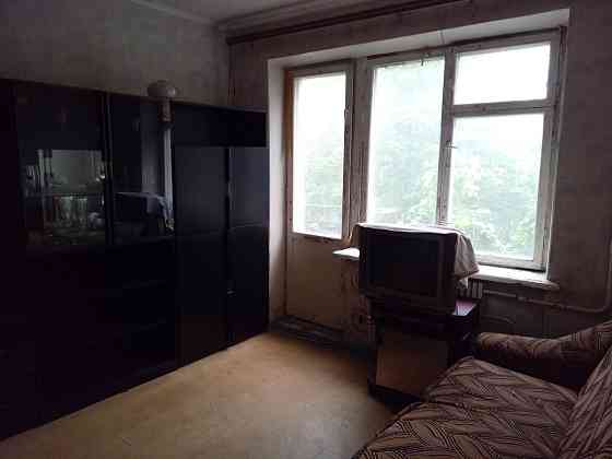 1-на комнатная,Тополь-2,дом 23.Сельпо,Паникахи.. Днепр