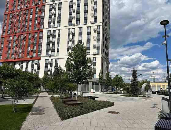 Продається 1-кімнатна квартира в ЖК "Світло Парк" Київ