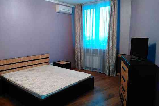 2 ком. кв. ул. Елизаветы Чавдар, 1. метро Осокорки 5 мин. пешком. Київ