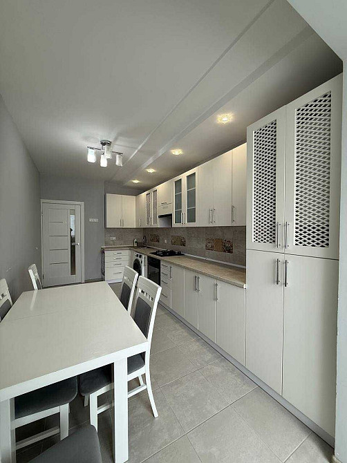 Терміновий продаж! Велика однокімнатна квартира в ЖК Паркове містечко! Івано-Франківськ - зображення 2