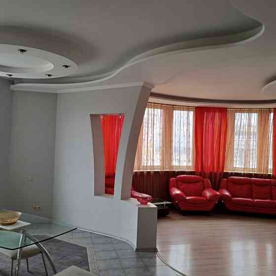 Без % сдам 3 комнатную ул. М.Тимошенка 21 (Левка Лукьяненка) Киев