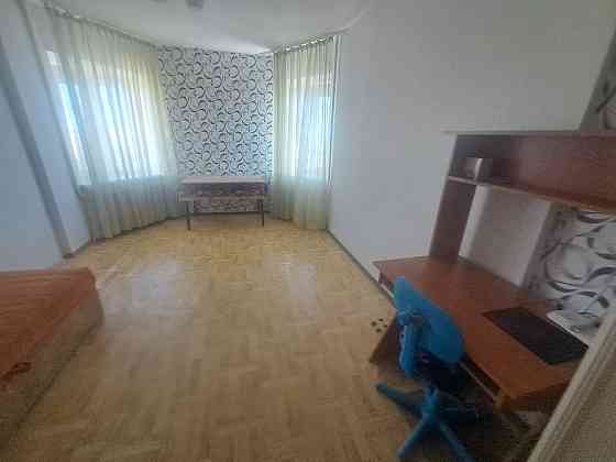 Сдам Небесной Сотни 47/2 одно комнатную квартиру Одесса