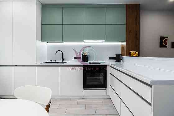 Дизайнерська 3-к. квартира біля озера та парку, ЖК ''Park Residence'' Ивано-Франковск