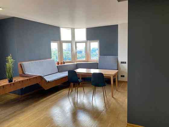 Дизайнерська квартира на Липківського Киев