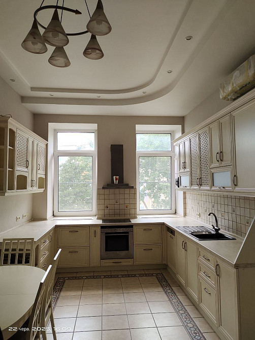 2-х рівнева, І.Драча,6, Центр, продаж Київ - зображення 2