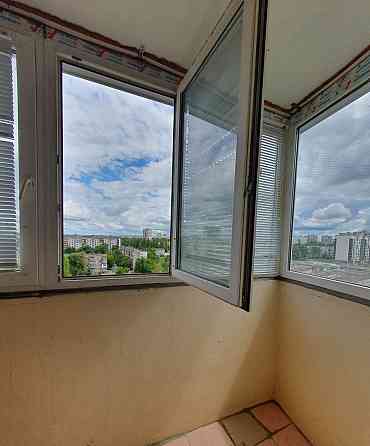 Продам  2 к.кв 77 кв.м ЖК Янтарный,  обжитой новострой, Салтовка Харьков