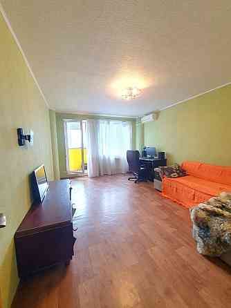 Продам  2 к.кв 77 кв.м ЖК Янтарный,  обжитой новострой, Салтовка Харьков