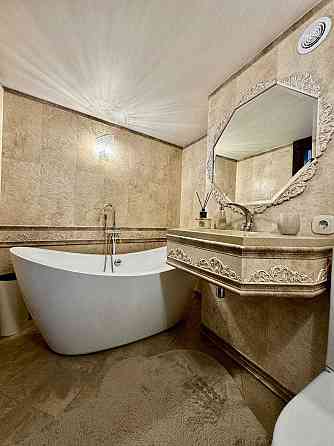 Продаж ексклюзивної дворівневої дизайнерської квар.вул.Червоної Калини Львів