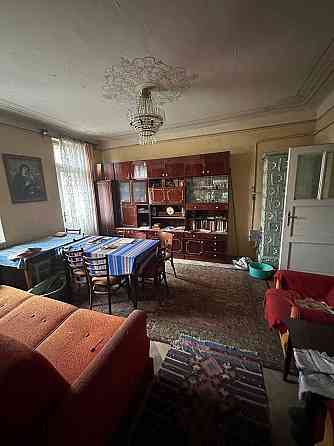 Продаж трикімнатної квартири в центрі, вул. Коновальця 54А Львів