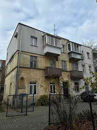 Продаж трикімнатної квартири в центрі, вул. Коновальця 54А Львів