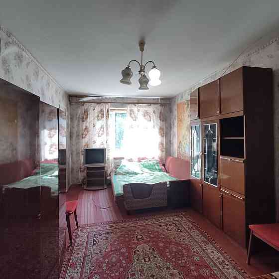 Квартира , 4000 + коммунальные . Чернігів