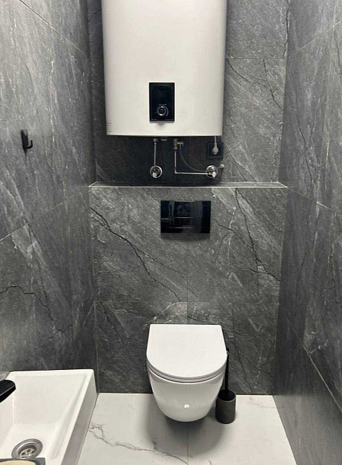 Здам чудову двокімнатну квартиру з новим ремонтом в центрі Ірпеня Ирпень - изображение 3