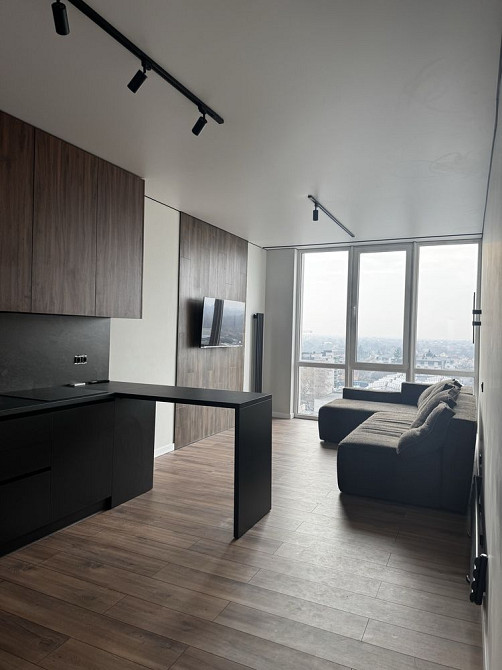 Оренда 1,5 кімнатної квартири жк Сіті Лайн Ужгород - изображение 1