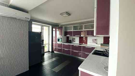 Продам 5кімнатну квартиру. 175кв.м.Центр.Власник Луцк