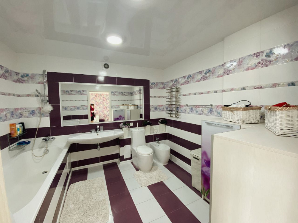 Продам 5кімнатну квартиру. 175кв.м.Центр.Власник Луцьк - зображення 8