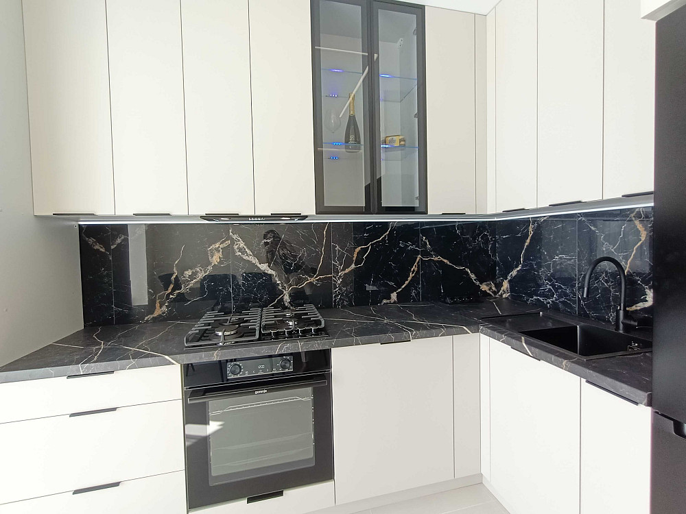 Продаю 2 кімнатну з ремонтом та меблями в центрі /Довга Івано-Франківськ - зображення 4