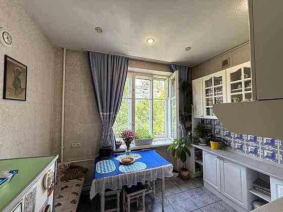 Без% Продаж 2-к квартири Саксаганського, 60-А,  Сталінка, ЦЕНТР Київ