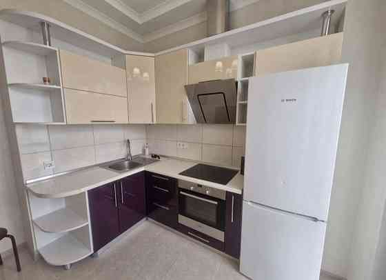 Срочно сдам 2 ком. квартиру в 16,17 Жемчужине,ул.Асташкина 29.Центр Одеса