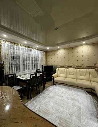 Здається трьохкімнатна квартира Росвигово. Мукачево