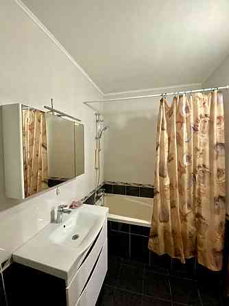 Святошин 10 хв Здається 3хК в цегляному будинку Хмельницька 10 Київ