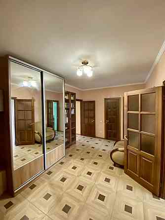 Святошин 10 хв Здається 3хК в цегляному будинку Хмельницька 10 Київ