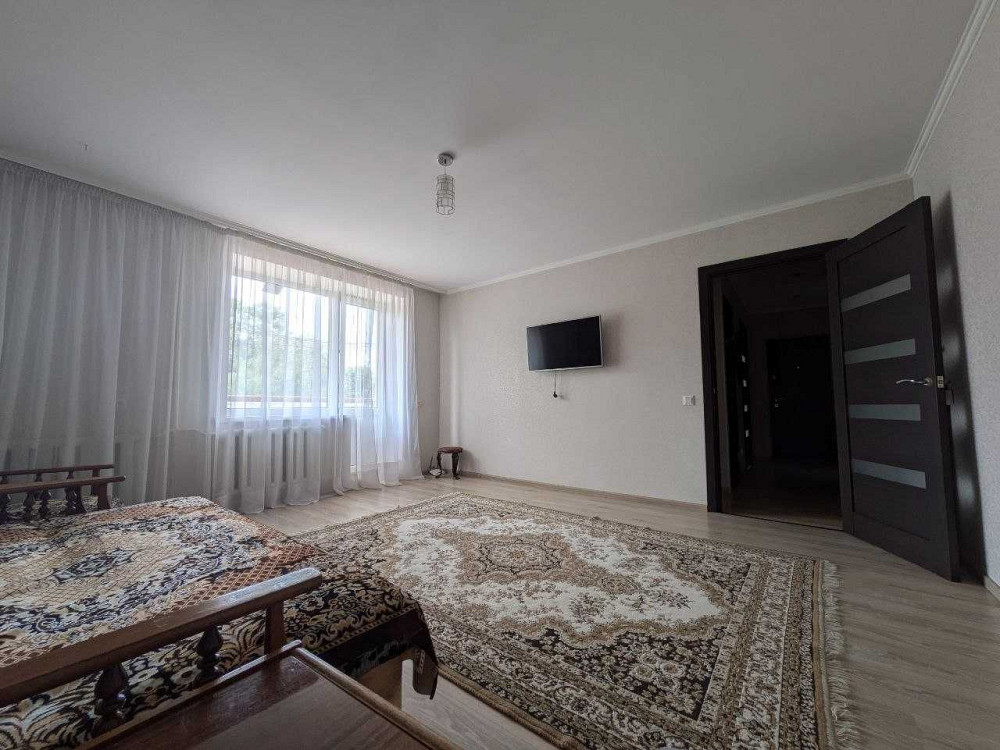 Оренда 1 кім.квартири в центрі міста Ровно - изображение 1