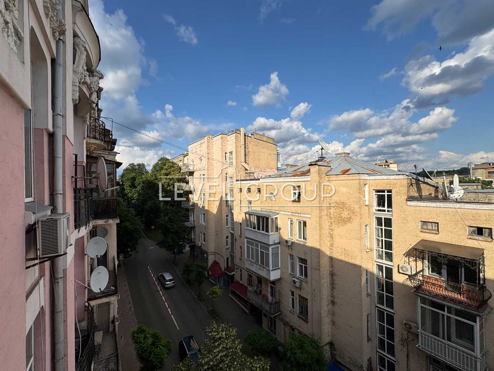 Продаж 2к квартири 82м² в історичному центрі, Костельна 7, Майдан Київ - зображення 2