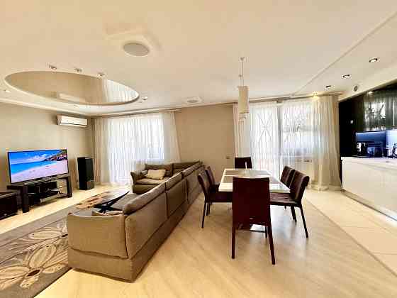 Продам 3-комн квартиру, бизнес класса Днепр