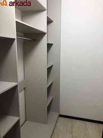 Оренда квартири біля парку Нац Гвардії є гардеробна Ивано-Франковск